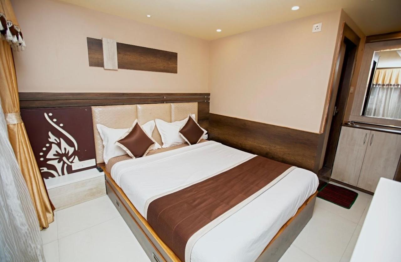 Hotel Maneck Udagamandalam Exterior photo