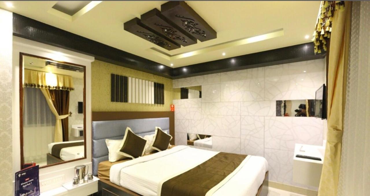 Hotel Maneck Udagamandalam Exterior photo